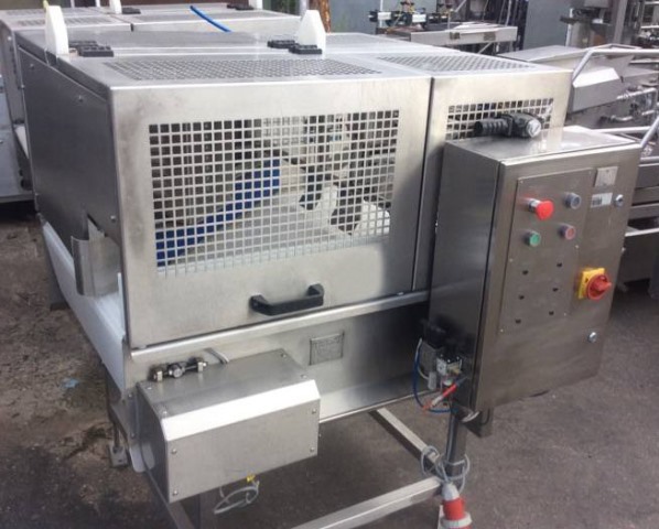 Conveyor indexing and packing