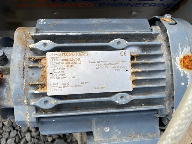 Conveyor belt type corner section 2.1m long x 380mm wide  .75 kw - Image 4