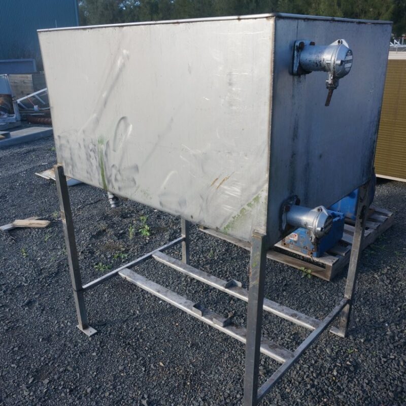 Tank 1.2m x 900mm long x 600mm Deep