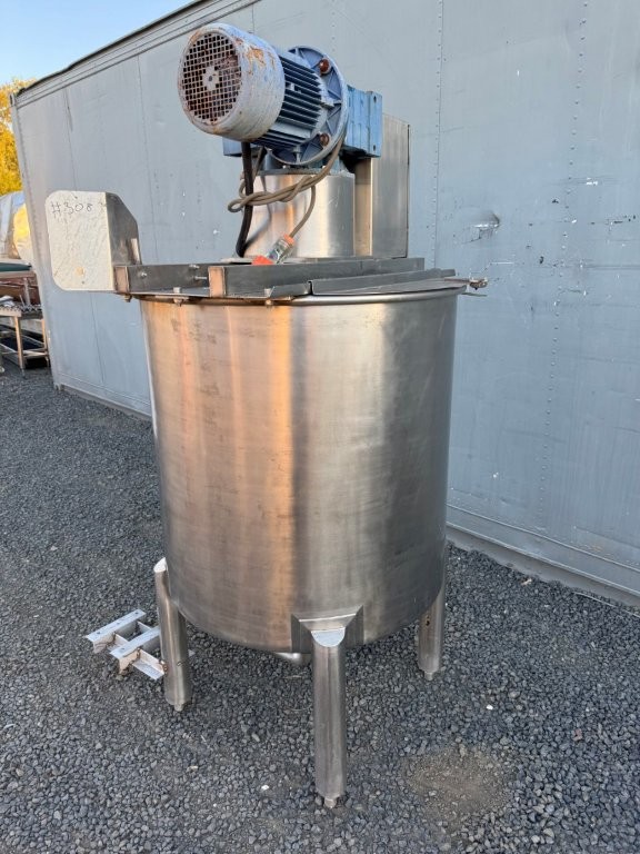 Tank SS with Stirrer 3 Kw Motor 950mm high x 800mm Dia