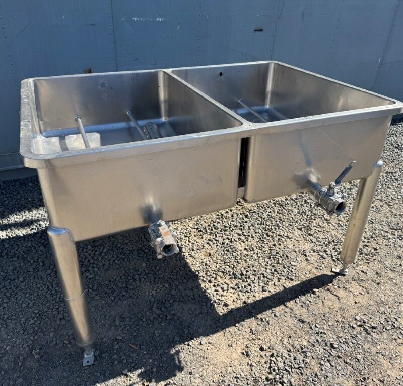 Tank Stainless Steel 1450mm long x 1150mm wide 350mm deep overall 950mm