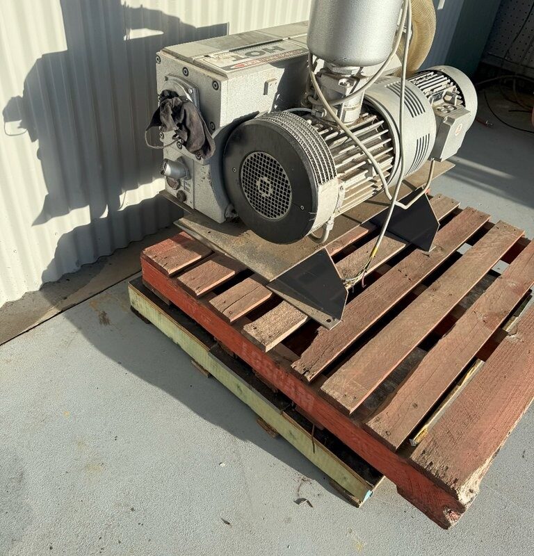 Vac Pump Busch Model RA 255 Motor 5.5 Kw