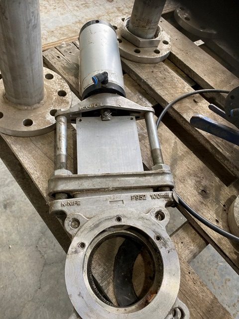 Valve K-nife 316  SS 100 mm