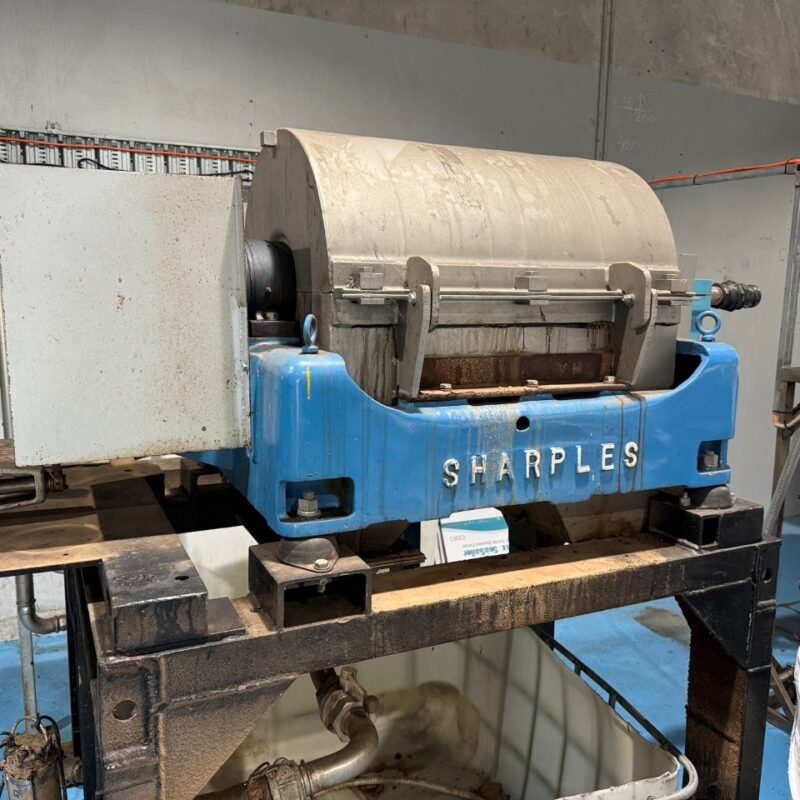 Decanter Sharples P2000