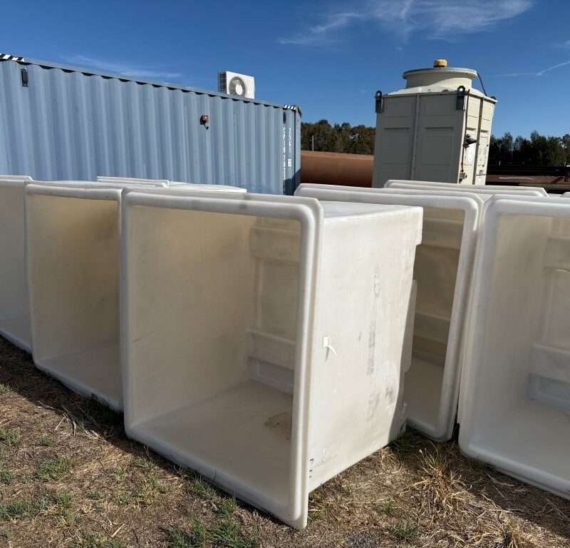 Bins Plastic with lids 1,900Ltr 1450mm x 1650mm x 1220mm high external