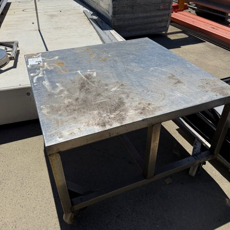 Table SS 1150mm x 1150mm x 760mm high 50mm Box construction