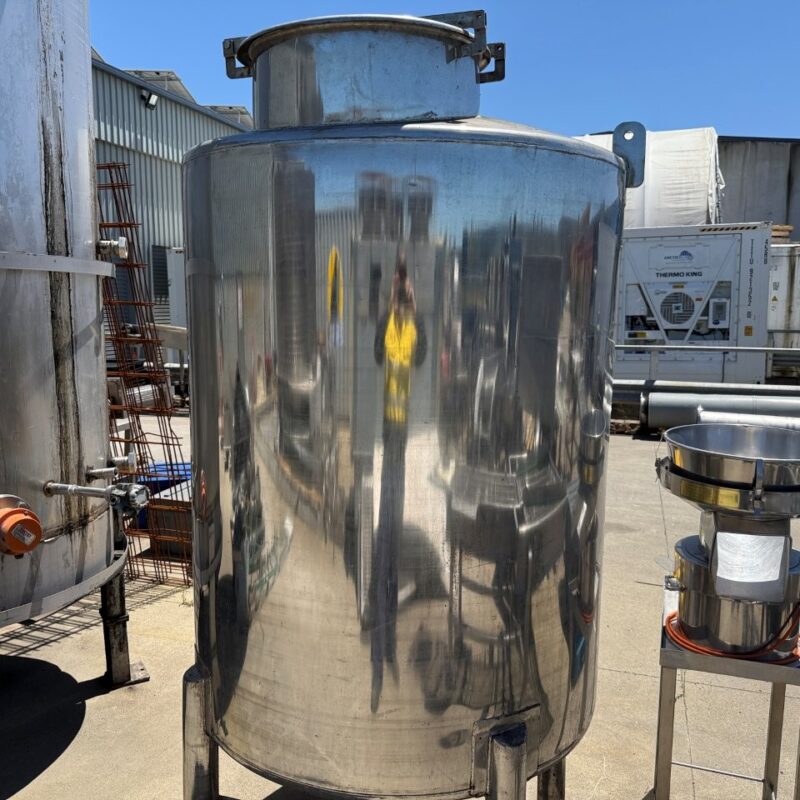 Tank SS 1.1m dia x 1.4m high OA 2.4m high cone bottom 1,300 Ltrs