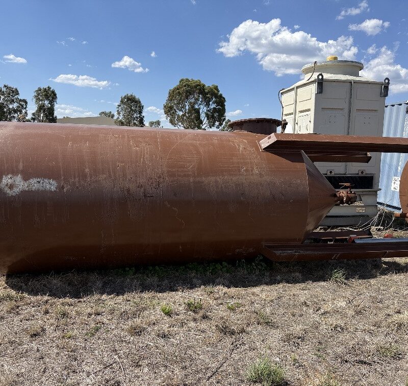 Tank with cone bottom 10,000 Ltrs 1.9m Dia x 5.7m Long