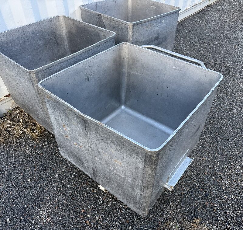 Dump Bins Roser 200ltr Food production